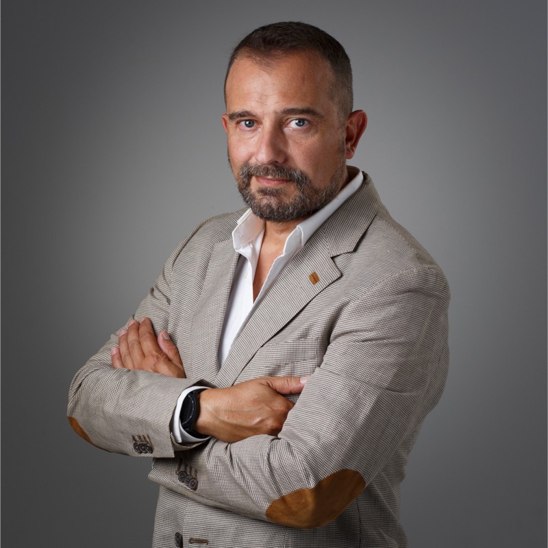 Manu Robledo